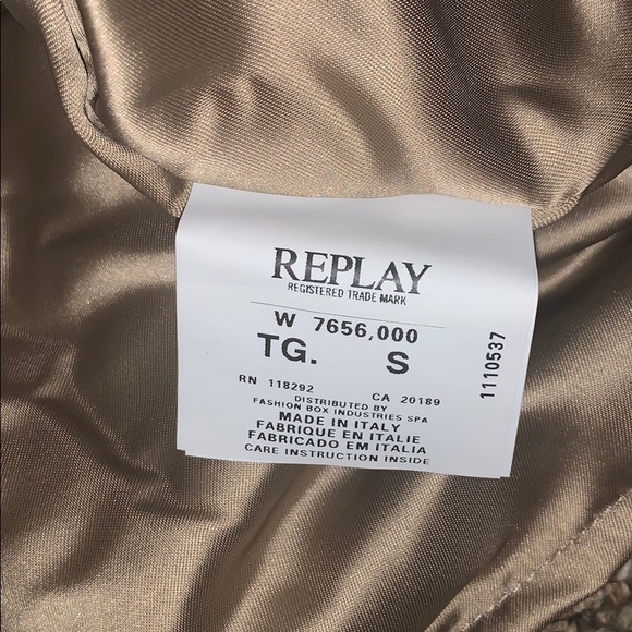 Replay Coat with wide sleeves. - Picture 5 of 5